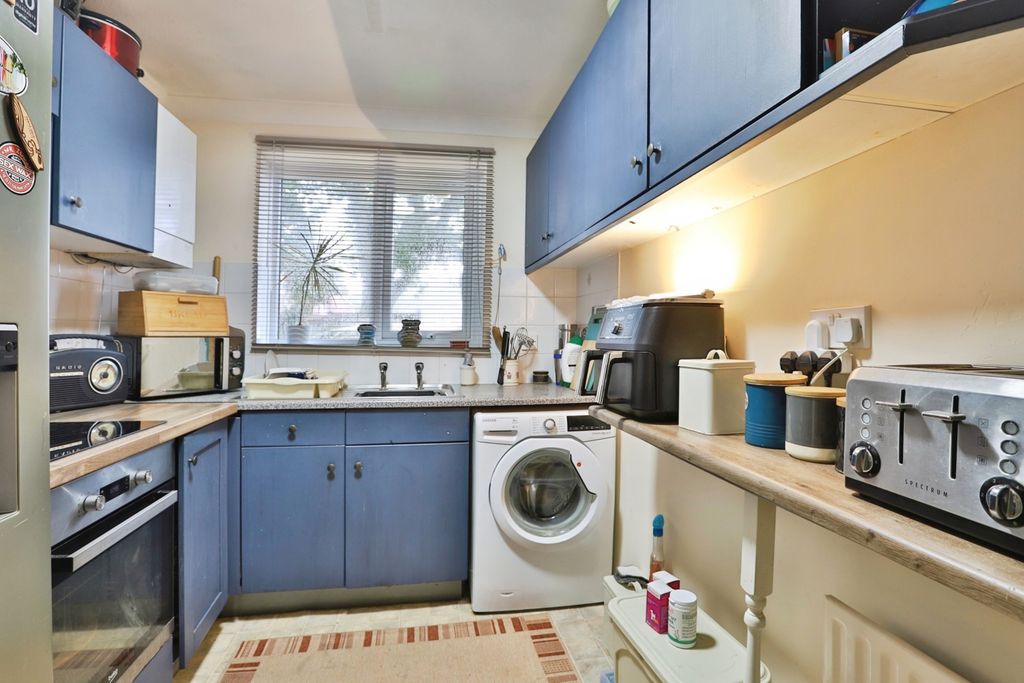 Property photo 2 of 15 Pbox-Img.Jpg