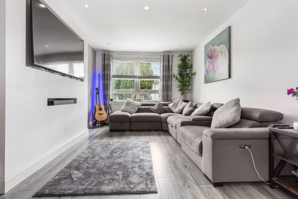 Additional image 7 of 2 bed flat for saleHawthorn Street, Clydebank G81