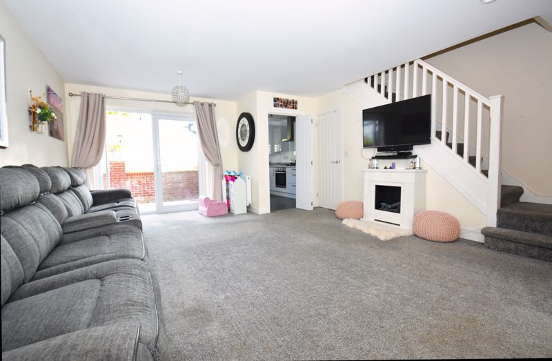 Property photo 3 of 12 Photo 9