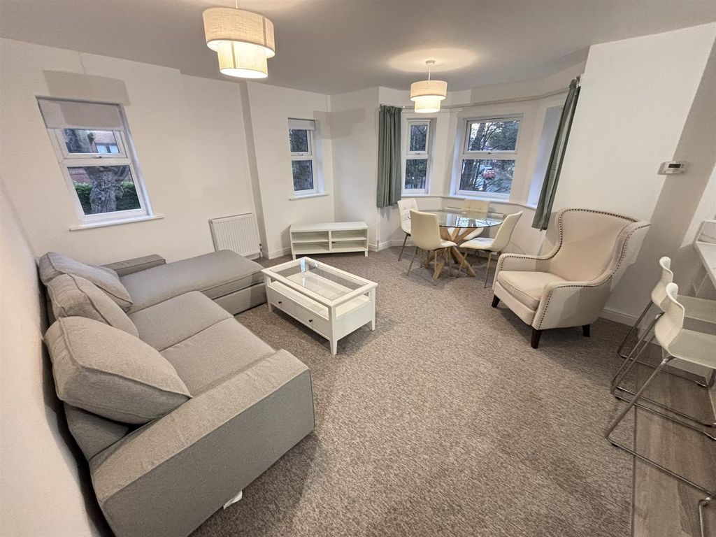 Property photo 2 of 23 Lounge Diner