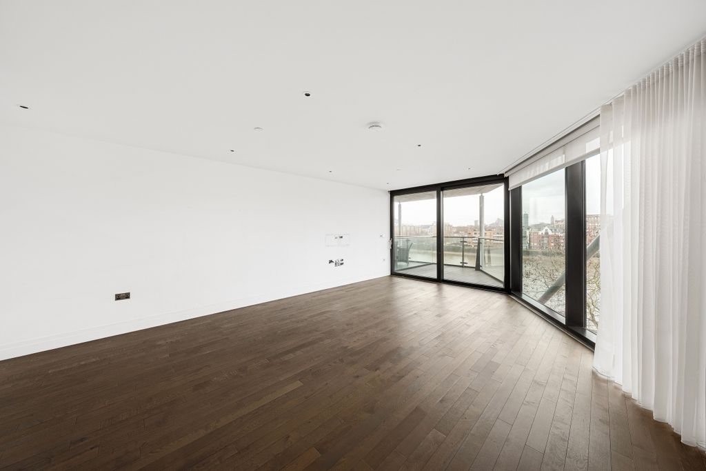 Property photo 3 of 15 Riverlight One-11