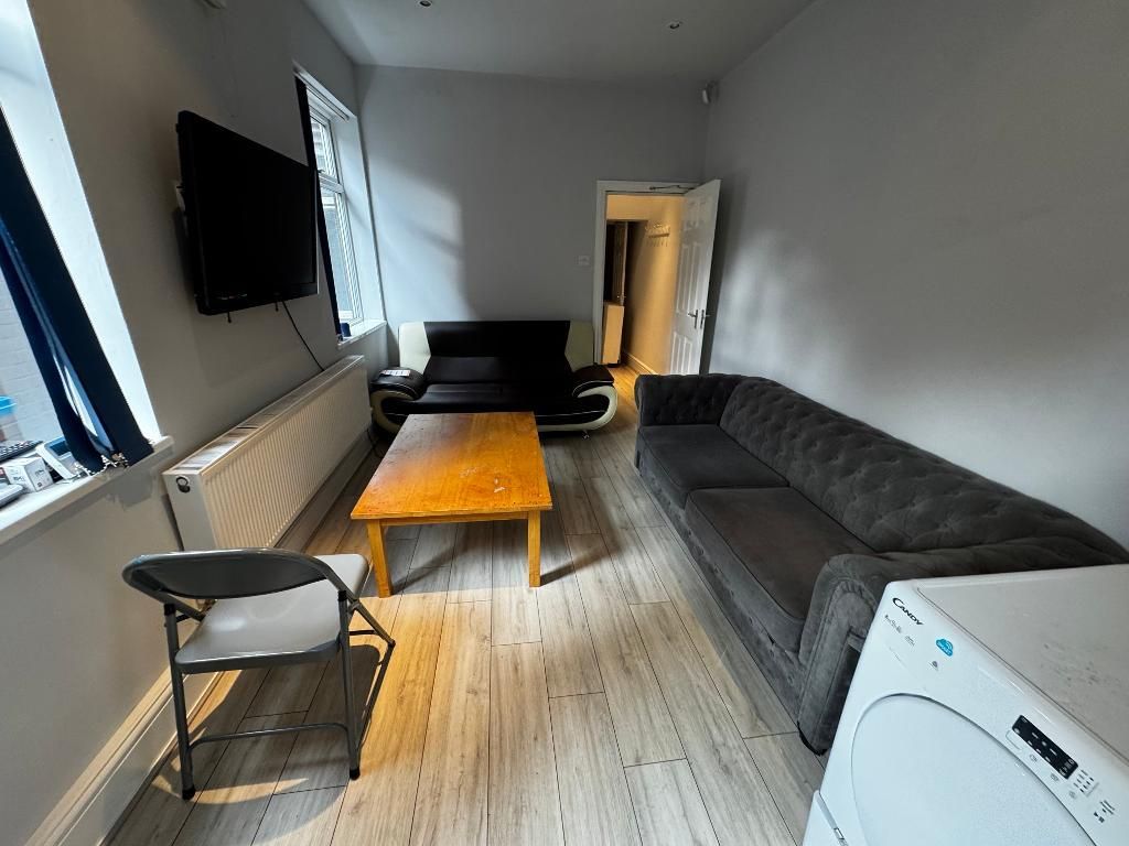 Property photo 1 of 8 Photo 1