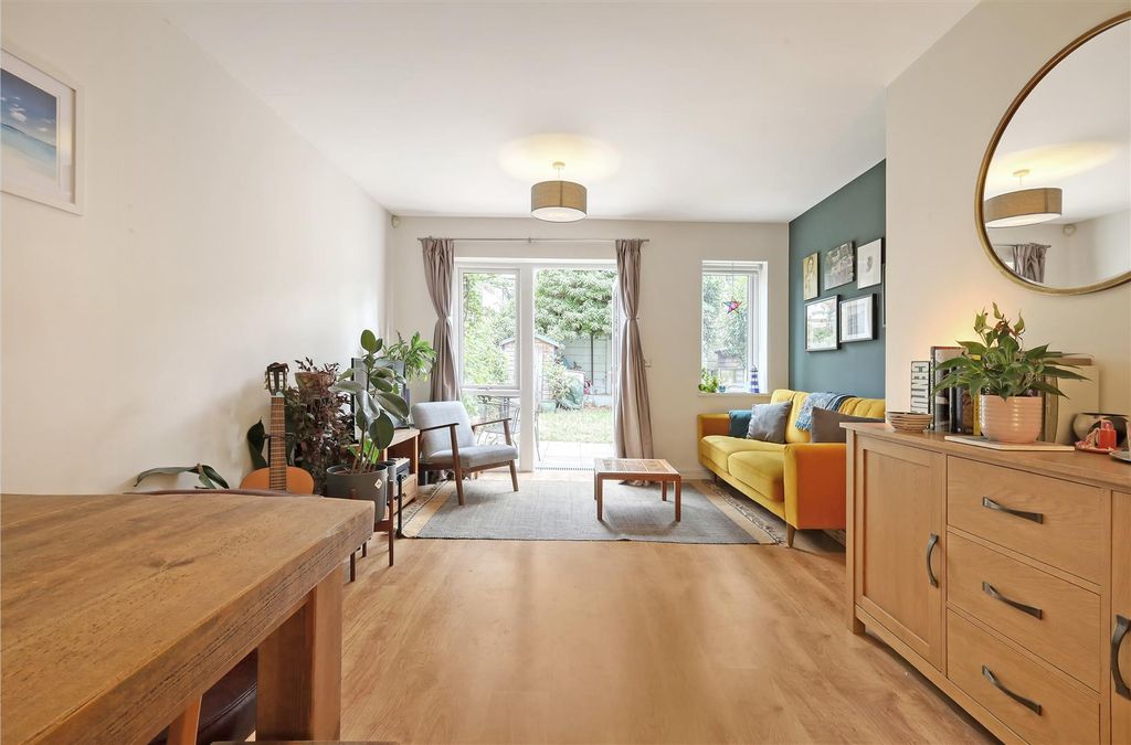 Property photo 1 of 23