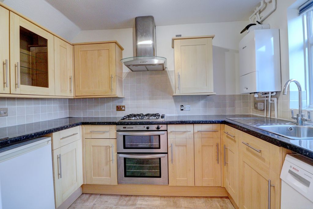 Property photo 2 of 14 Picture No. 04