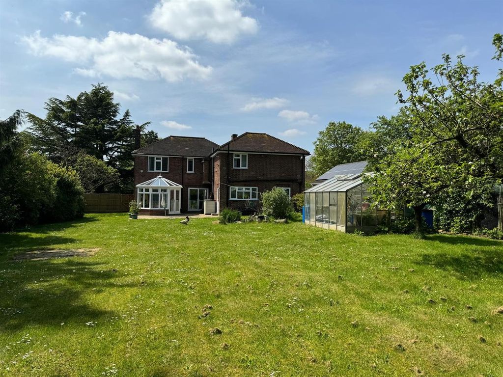 Property photo 1 of 28 Rear