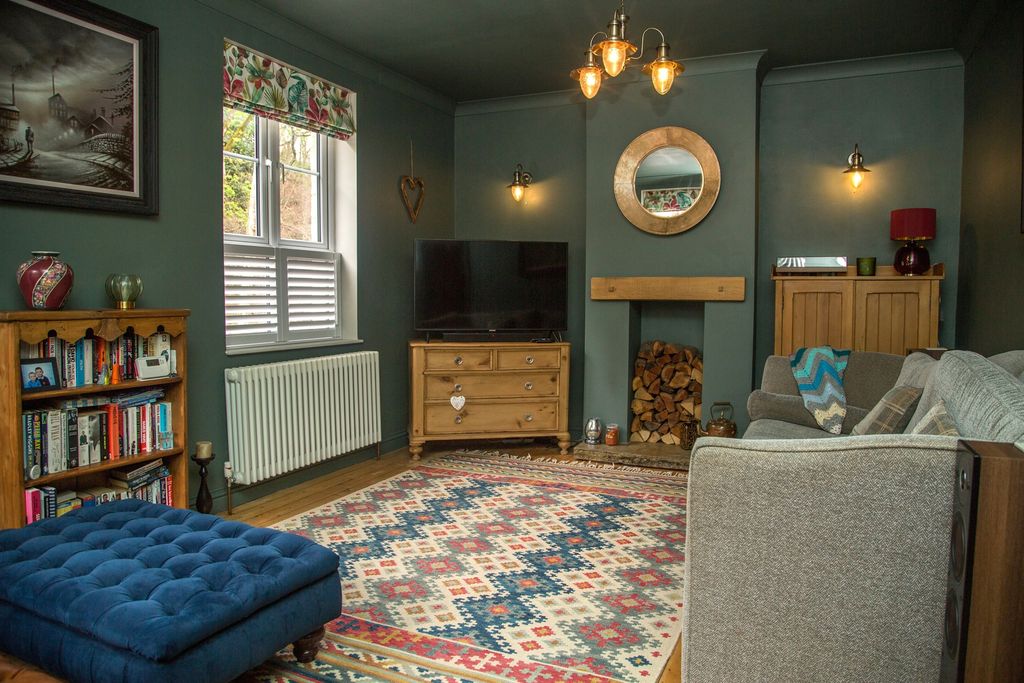 Property photo 2 of 24