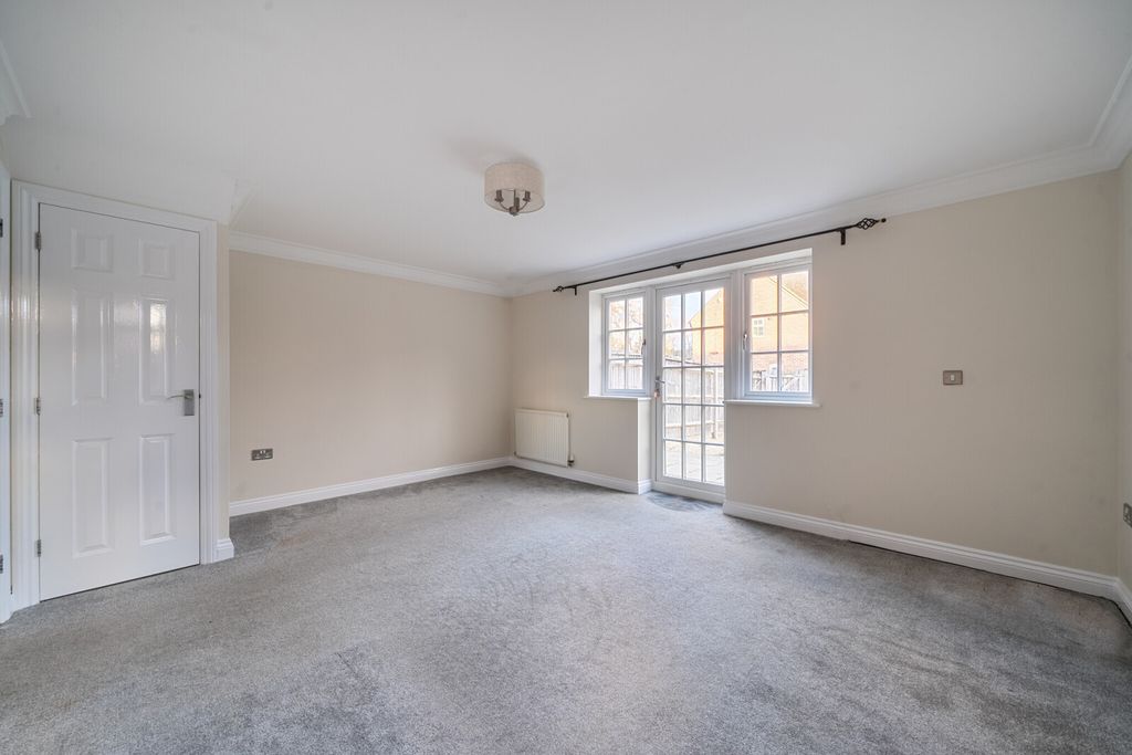 Property photo 3 of 27 Picture No. 10