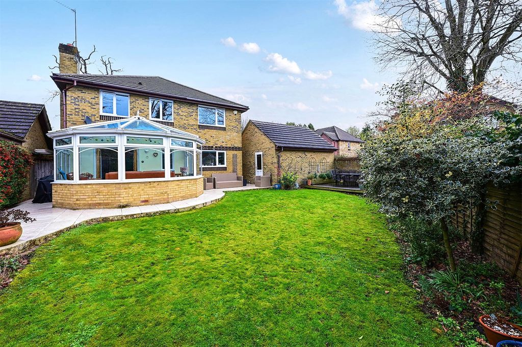 Property photo 2 of 21 Picture No. 17