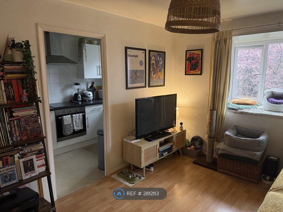 Property photo 3 of 21