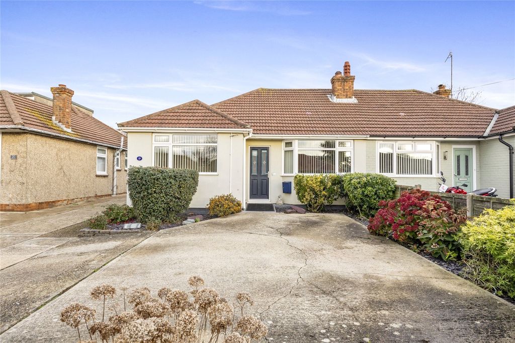 Property photo 1 of 17 Picture No. 02