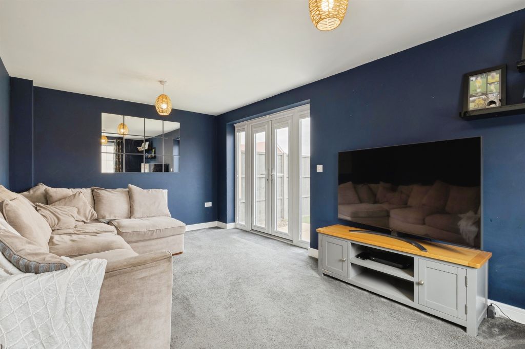 Property photo 3 of 18