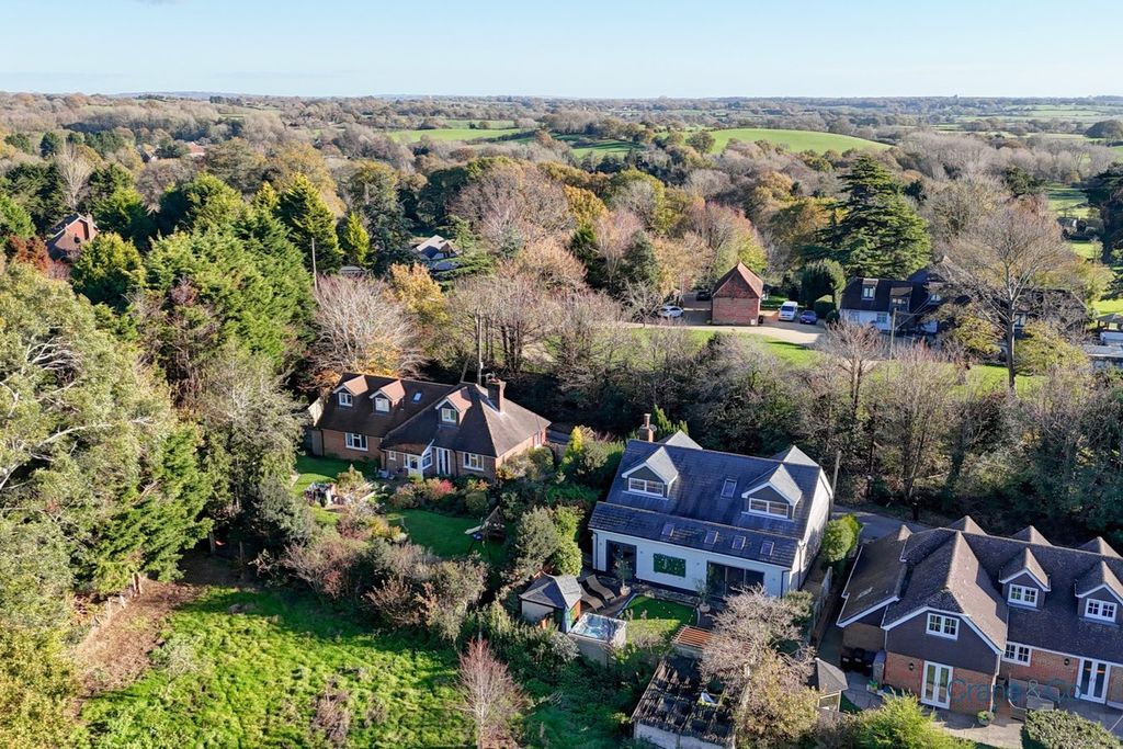 Property photo 3 of 50