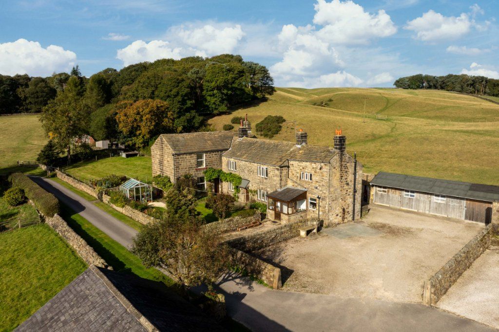 Property photo 2 of 24 Haddockstones Farm