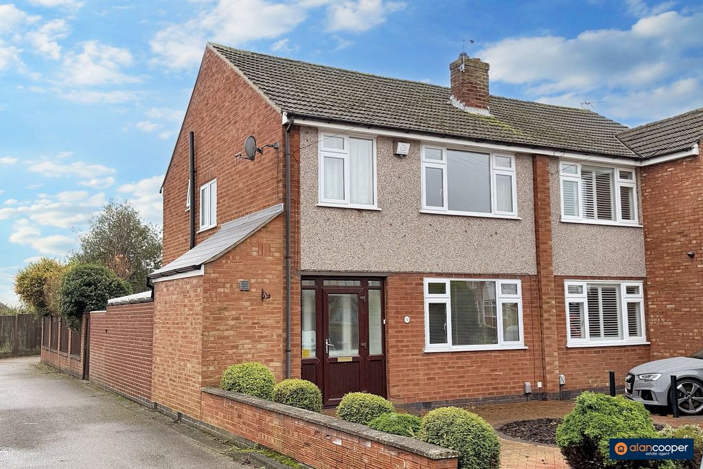 Property photo 1 of 15 4653231