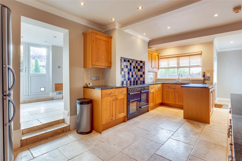 Property photo 3 of 18 Picture No. 20