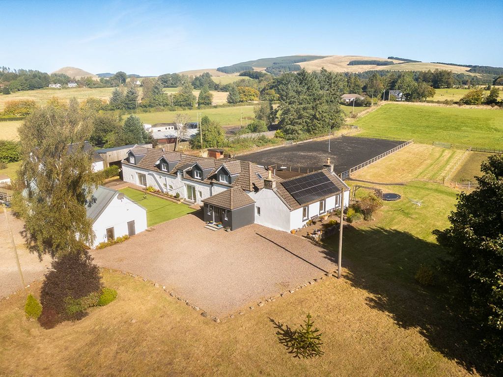 Property photo 2 of 30