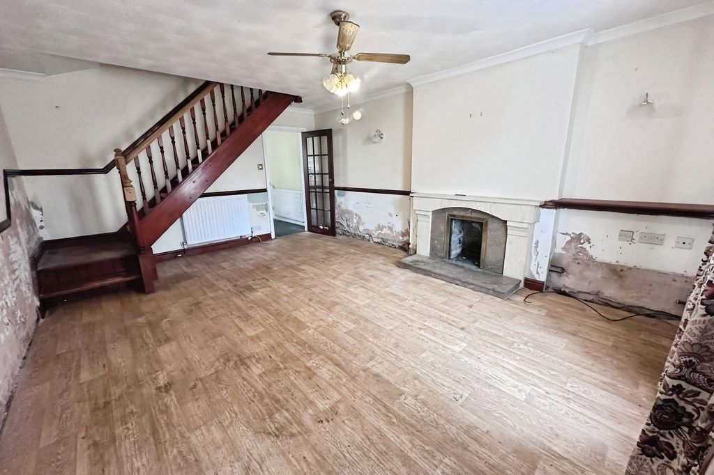 Property photo 2 of 9 Living Room