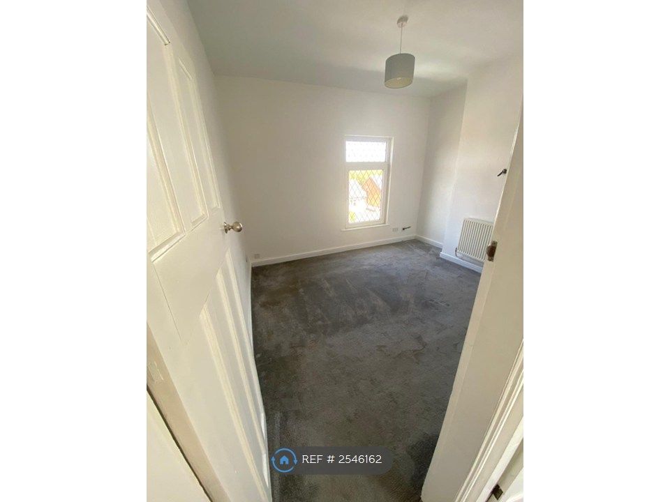 Property photo 3 of 27