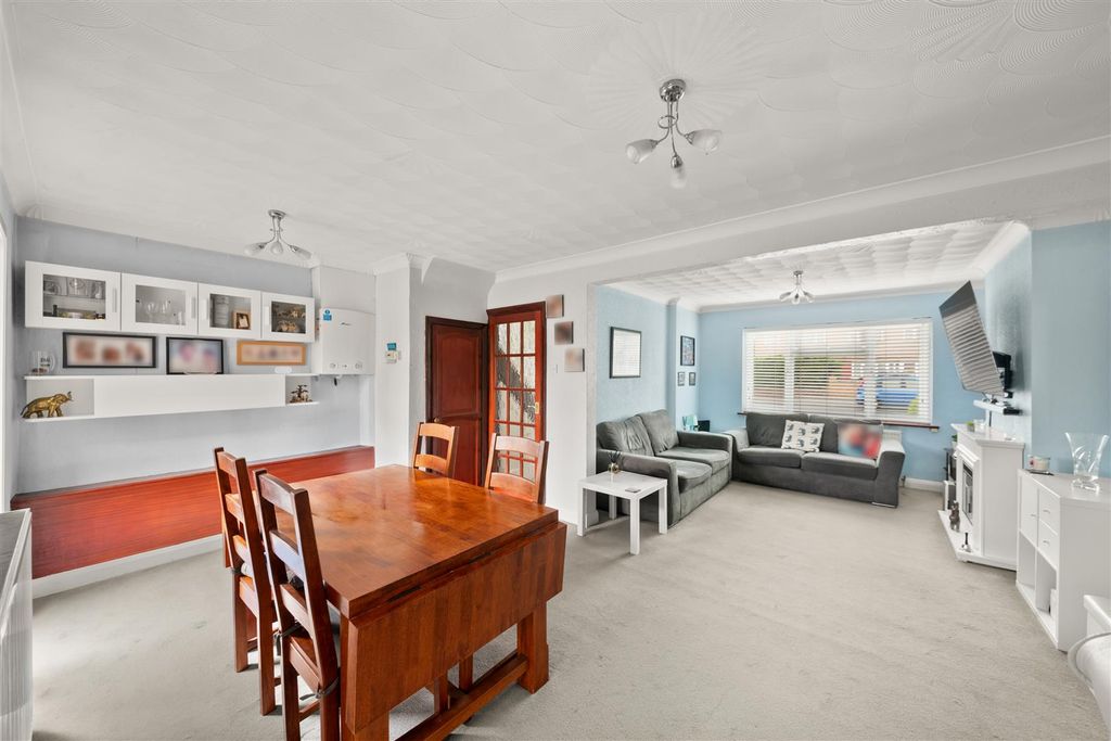 Property photo 2 of 16 2