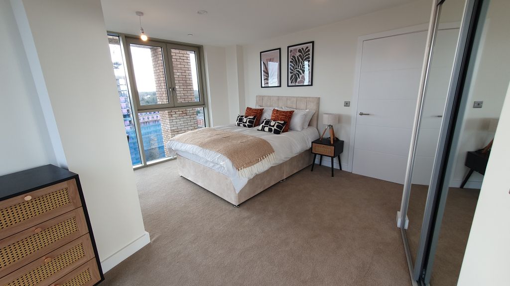 Property photo 3 of 27