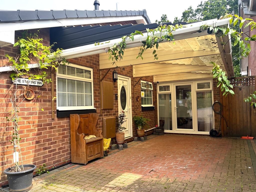Property photo 2 of 30