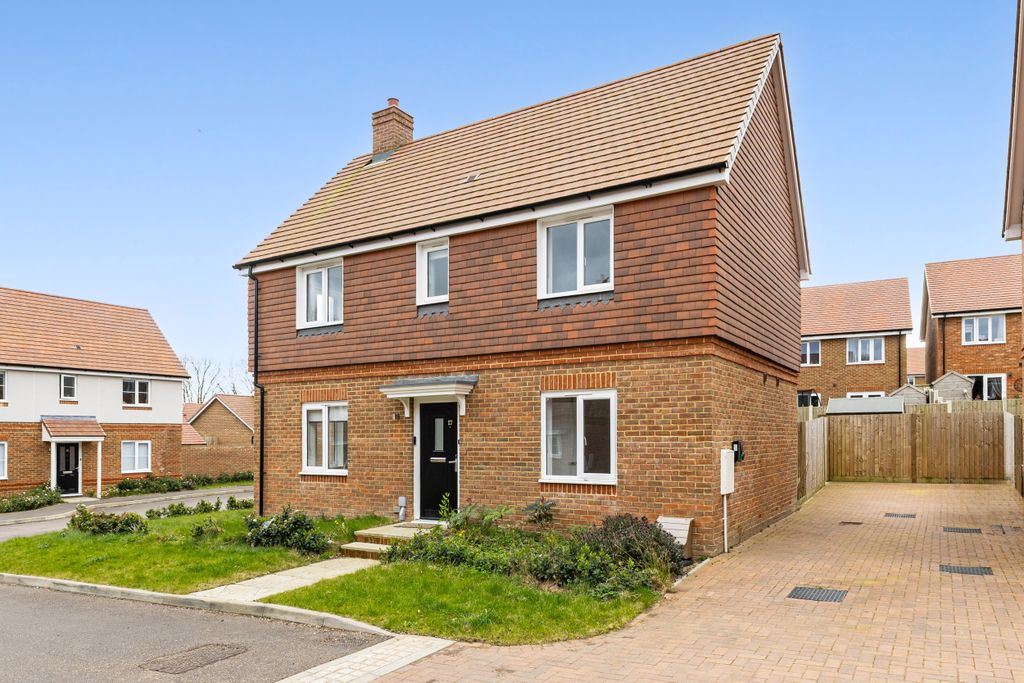 Property photo 2 of 11 Photo