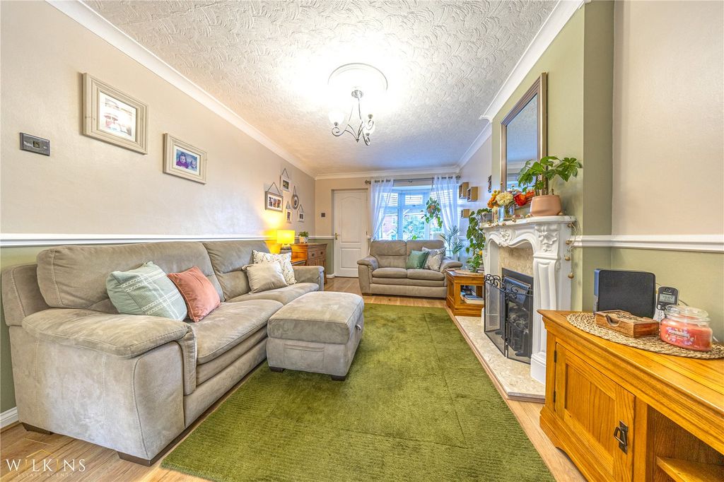 Property photo 3 of 36 Picture No. 04