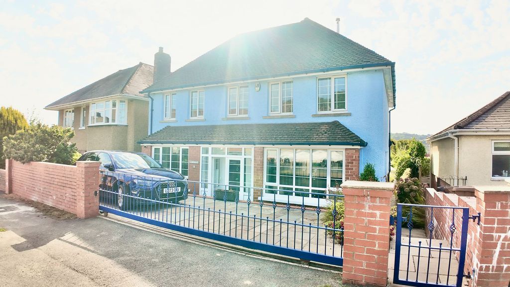 Property photo 1 of 56
