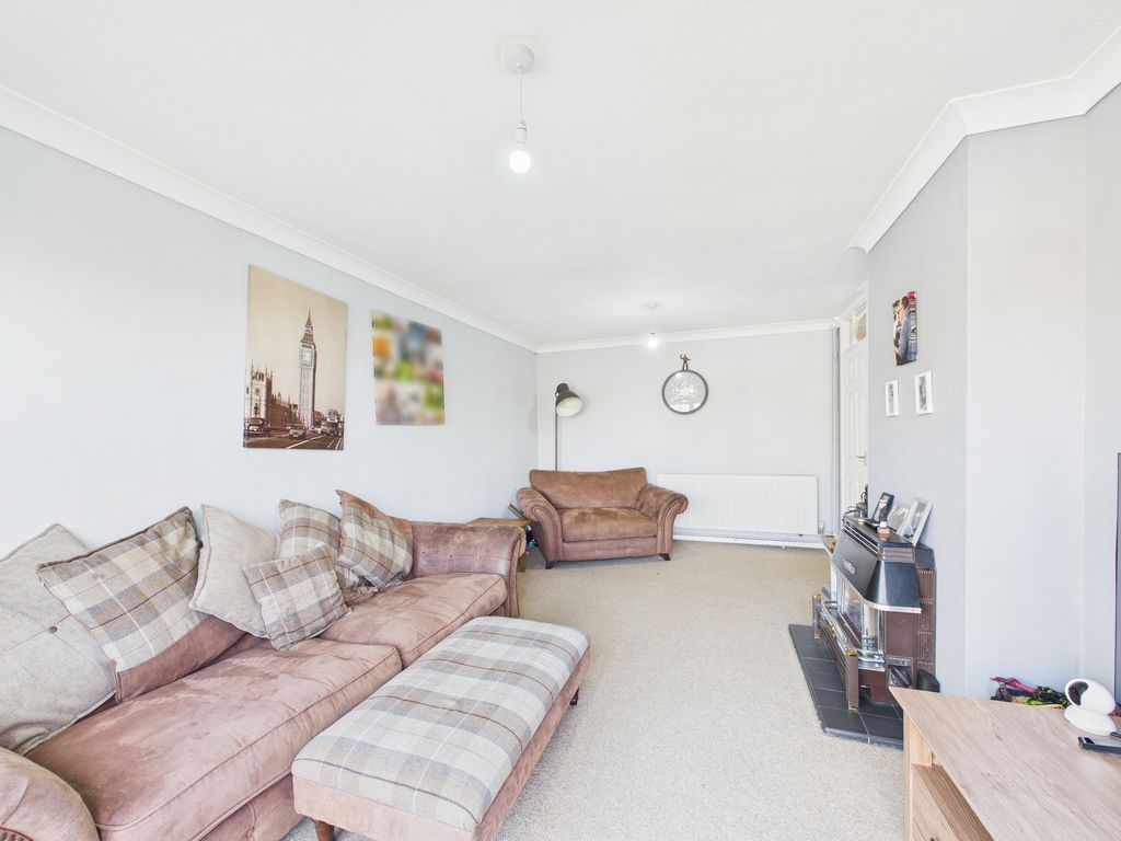Property photo 3 of 7 Cam04058G0-Pr0056-Still004.Jpg