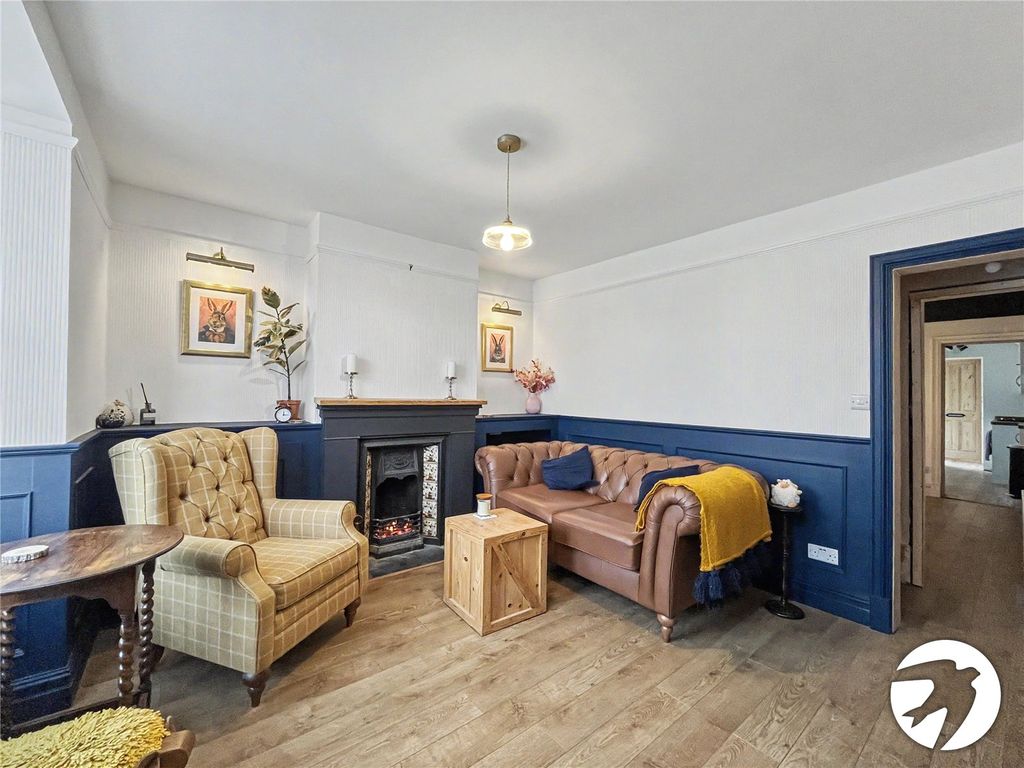 Property photo 2 of 16 Picture No. 05