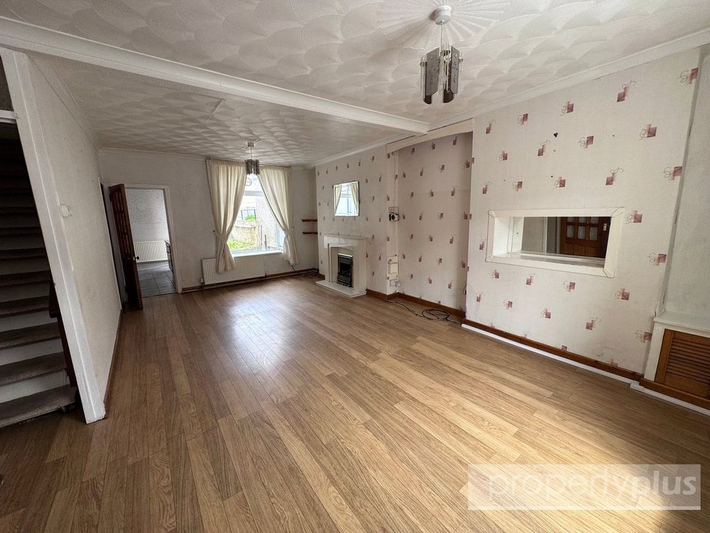 Property photo 3 of 14 Picture No. 09