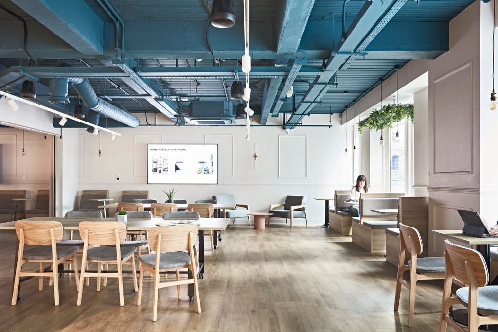 Property photo 2 of 10 Members Lounge