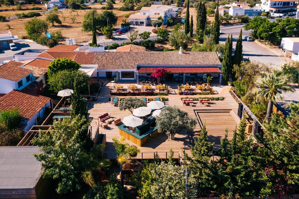 Property photo 1 of 30