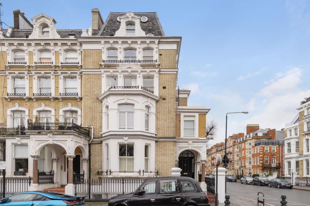 Property photo 1 of 16 Image