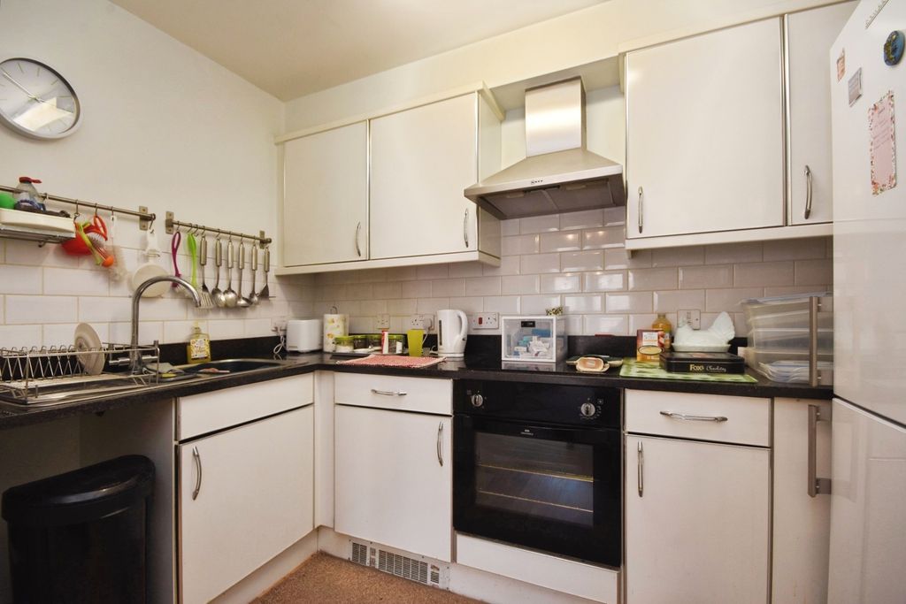 Property photo 2 of 13 Kitchen