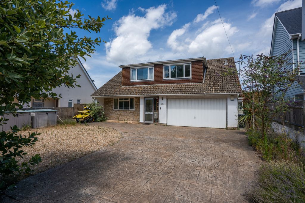 Property photo 1 of 17 Picture No. 21