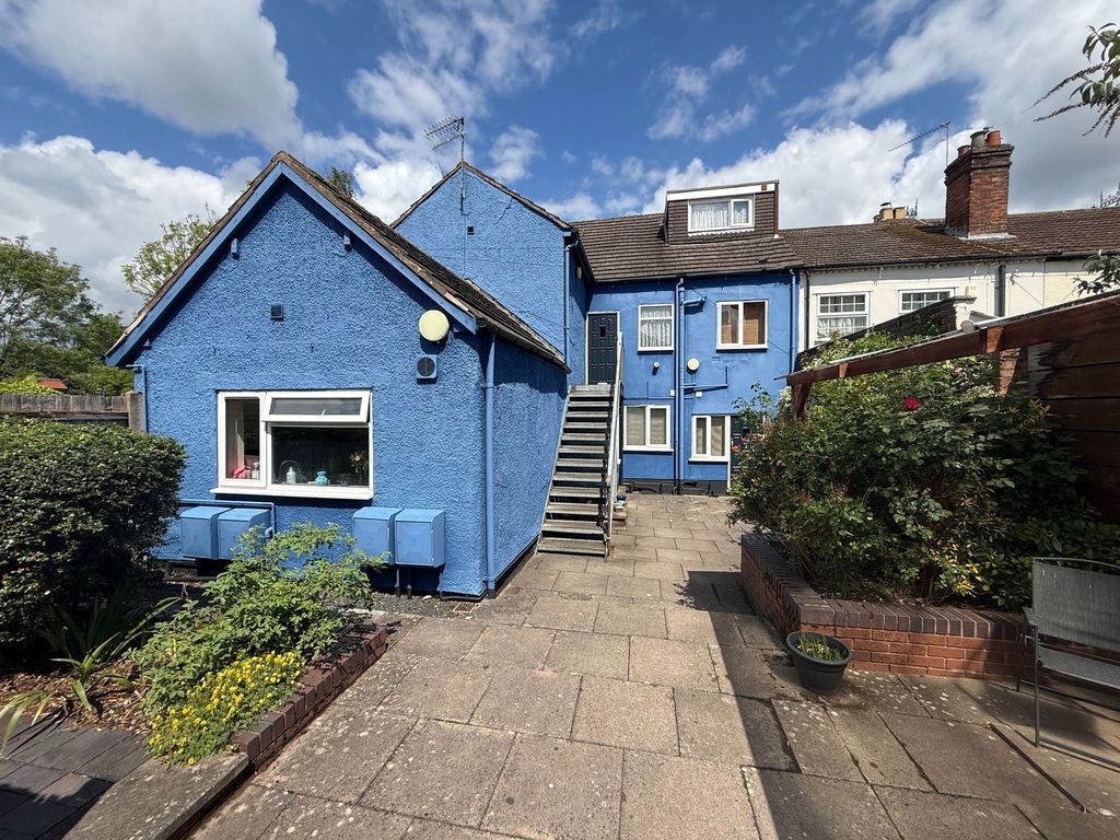 Property photo 2 of 5