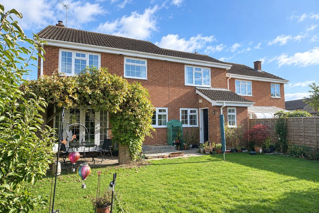 Property photo 2 of 18 Picture No. 22