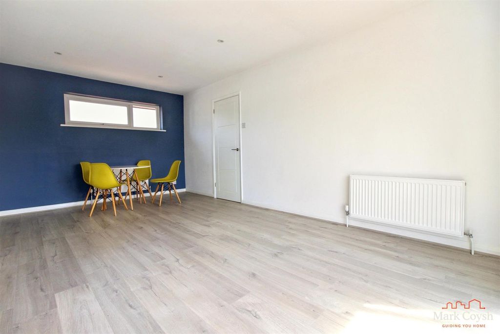 Property photo 3 of 8 Img_3767.Jpg