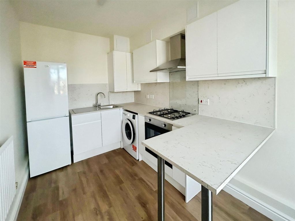 Property photo 1 of 12 1038Ab66-6.Jpg