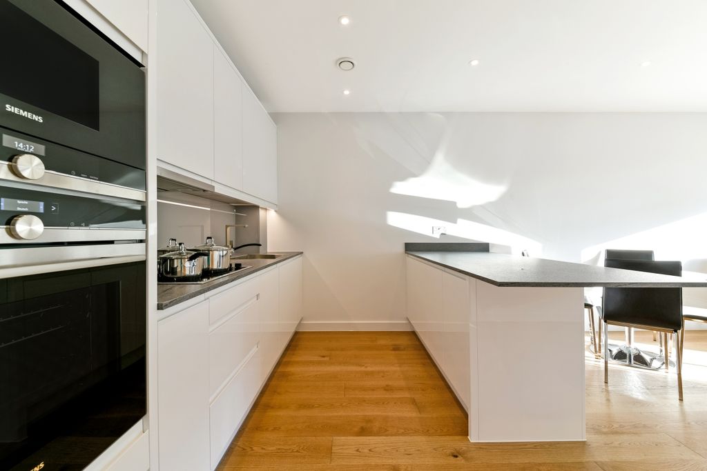 Property photo 3 of 10 Kitchen Lassen House