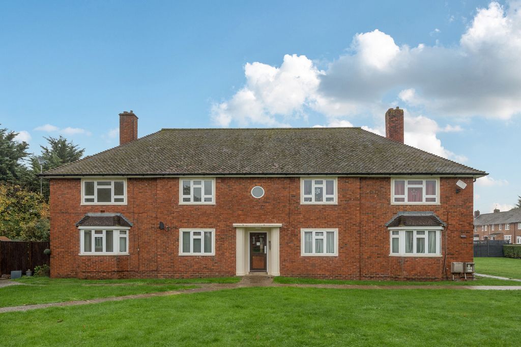 Property photo 1 of 15 69120007d13ce-138...