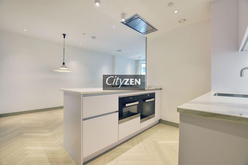 Property photo 3 of 16 Kitchen