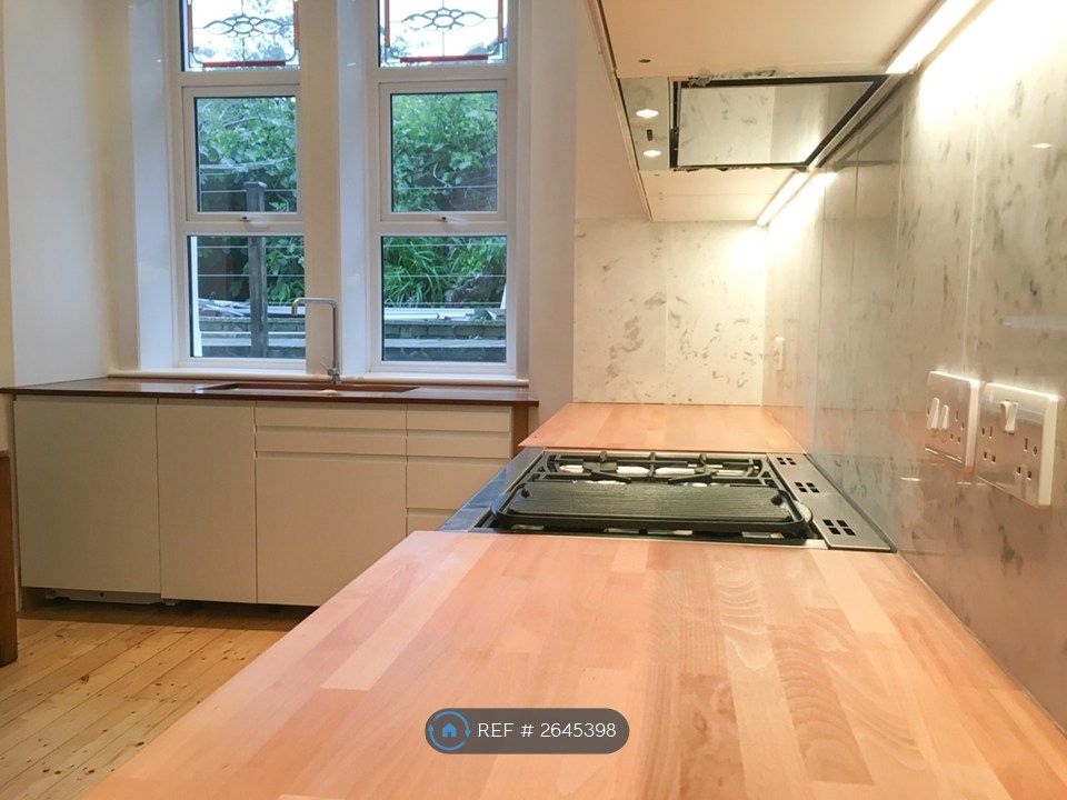 Property photo 2 of 35 Kitchen