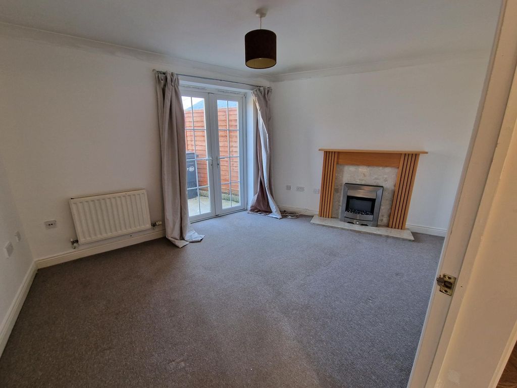 Property photo 2 of 10 Image