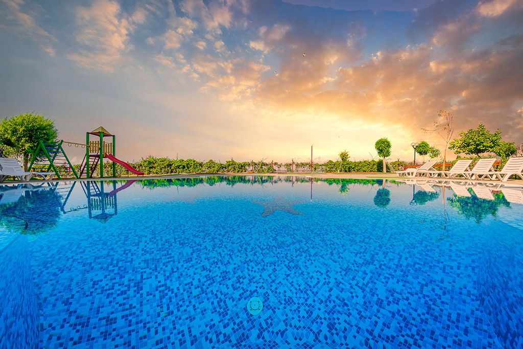 Property photo 2 of 23