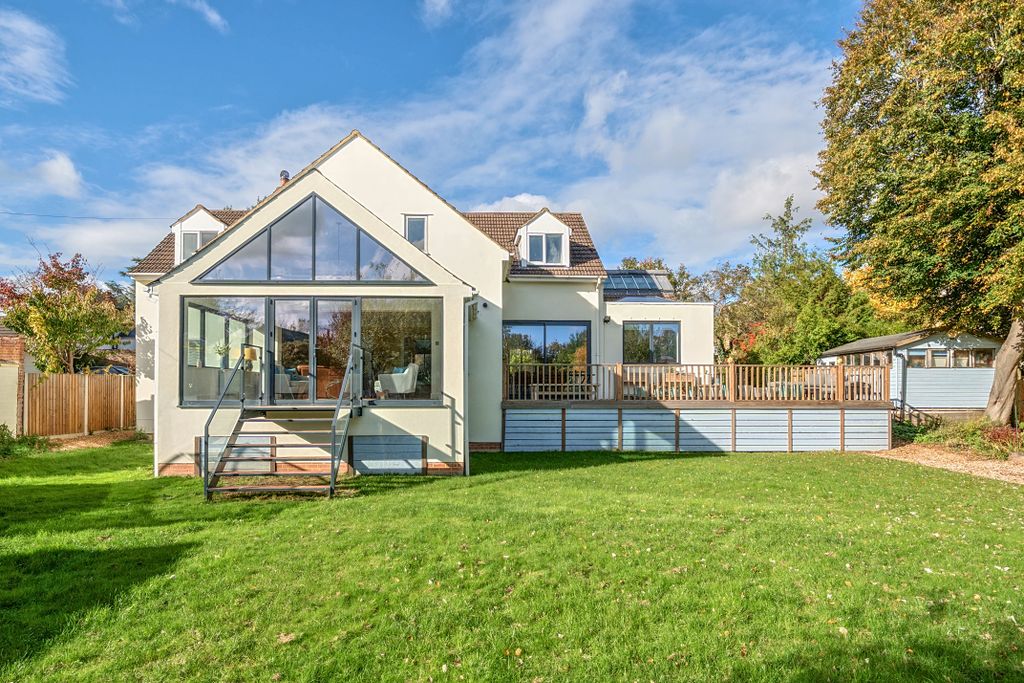 Property photo 1 of 19