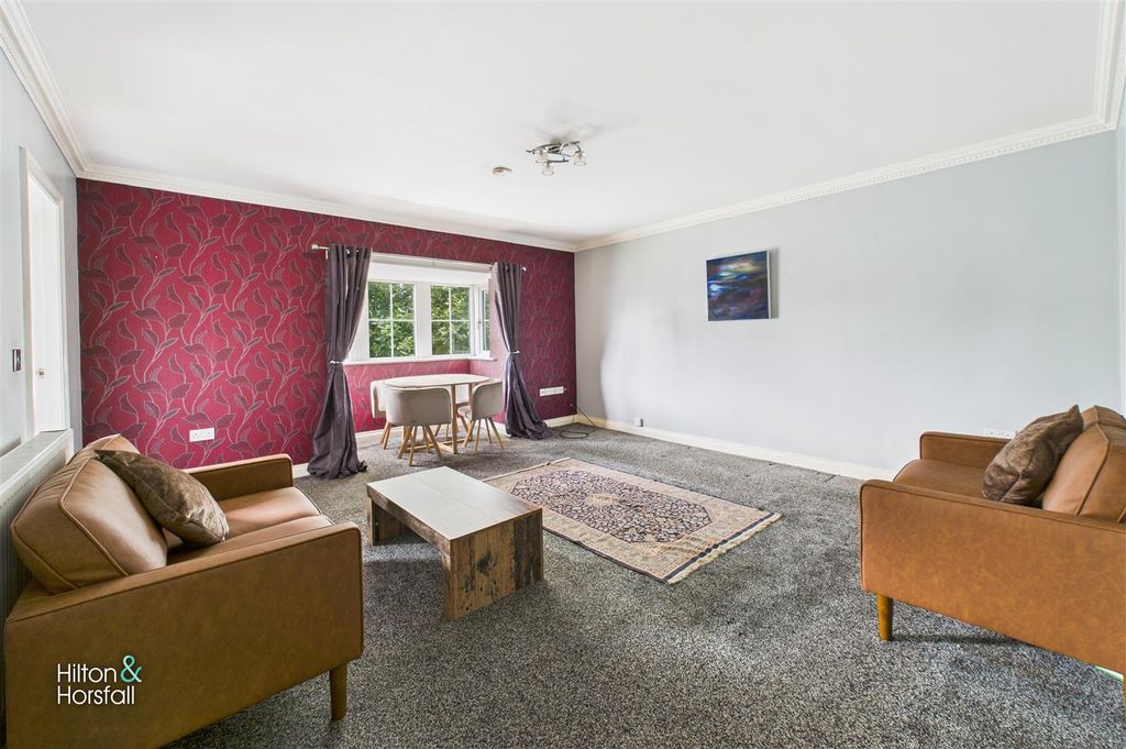 Property photo 2 of 10 Marsden Mews