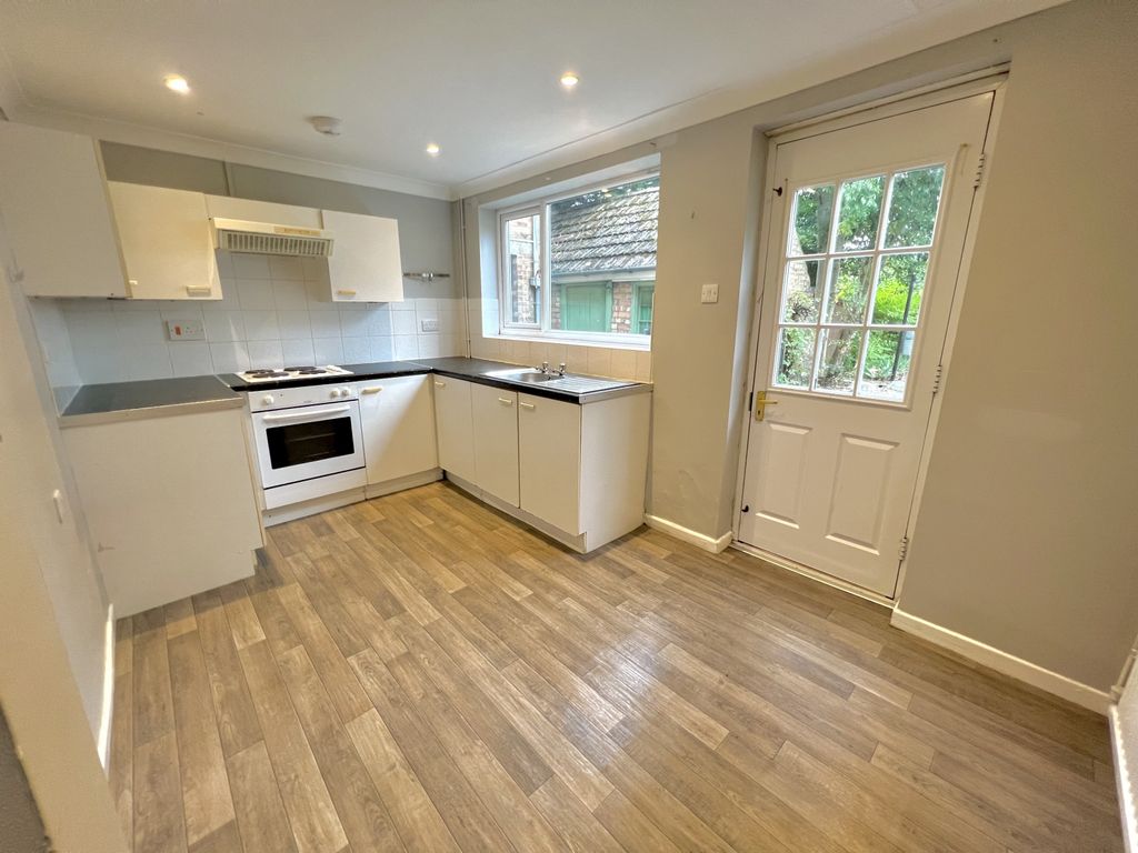 Property photo 3 of 10 Gallery