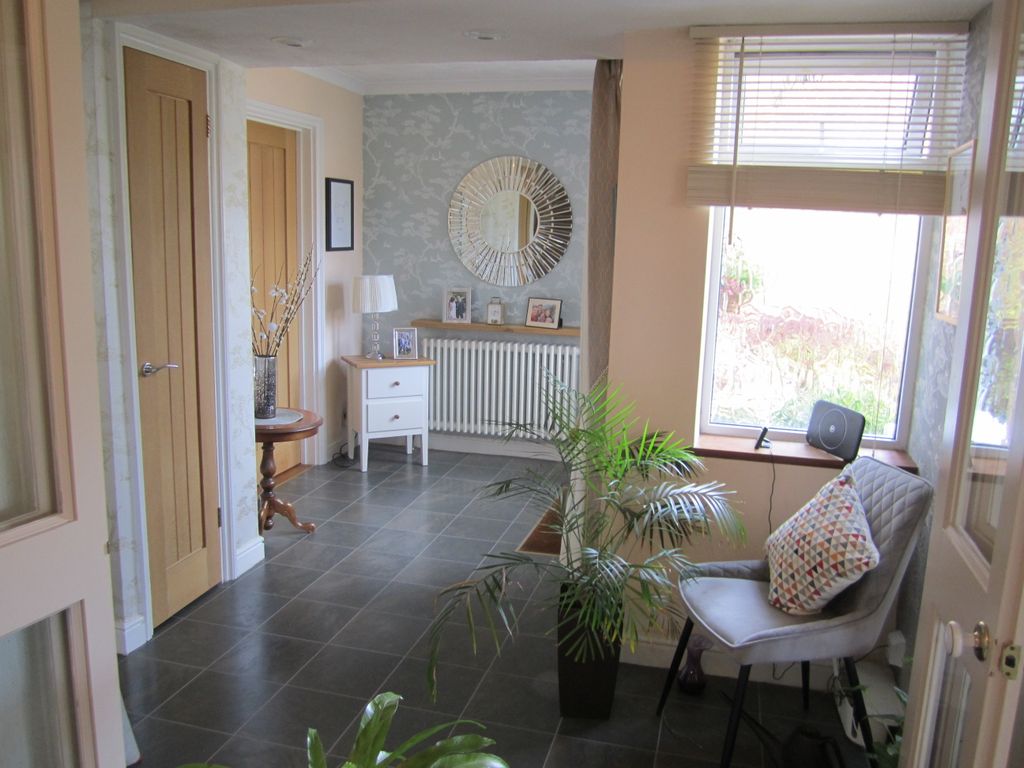 Property photo 3 of 27